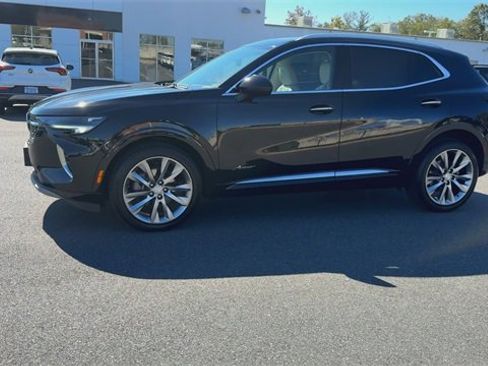 Used 2021 Buick Envision Avenir w/ Technology Package II image 5