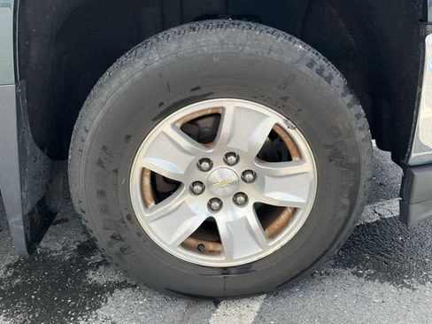 Used 2017 Chevrolet Silverado 1500 LT w/ All Star Edition image 9