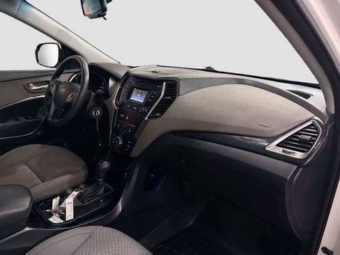 Used 2016 Hyundai Santa Fe SE image 27