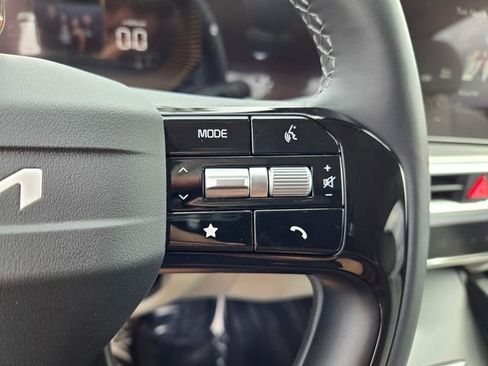 New 2026 Kia Sorento EX FWD image 12