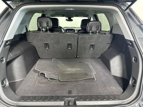 Used 2020 GMC Terrain SLT image 26