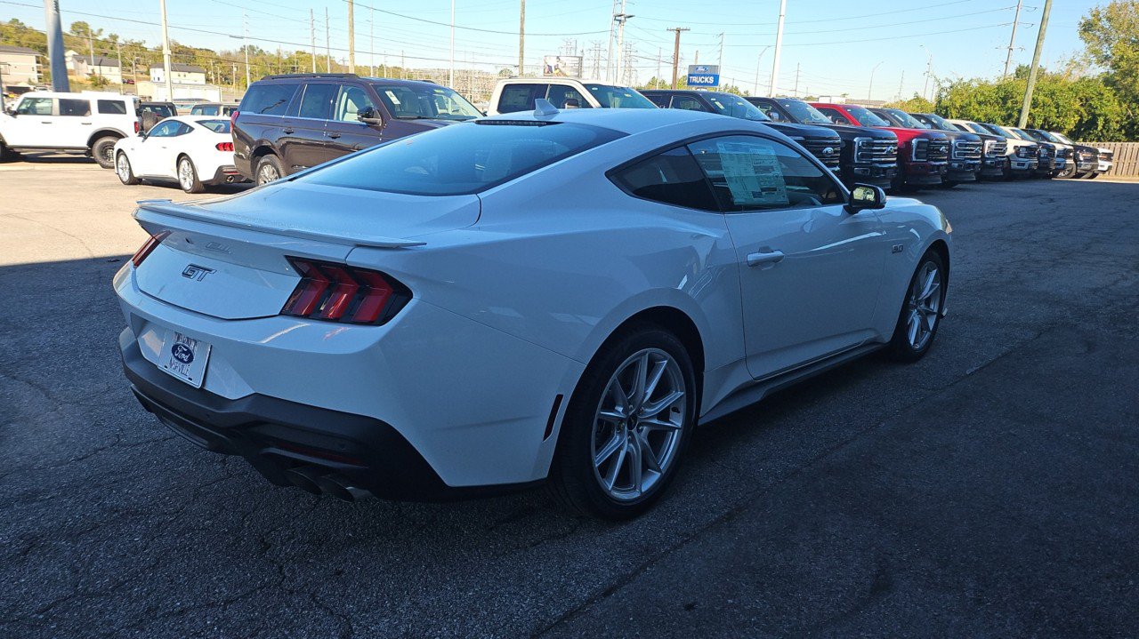 New 2026 Ford Mustang GT Premium RWD image 5