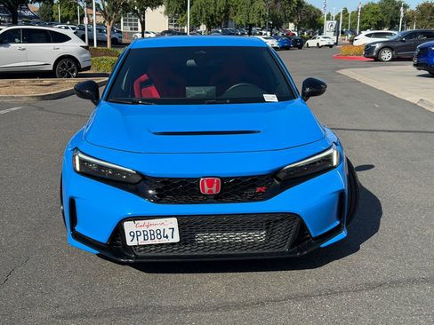 Used 2025 Honda Civic Type R image 3