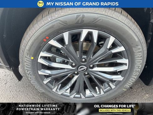 New 2026 Nissan Rogue Platinum AWD/4WD image 10