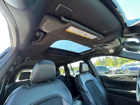 Used 2023 Jeep Grand Cherokee Altitude AWD/4WD image 28