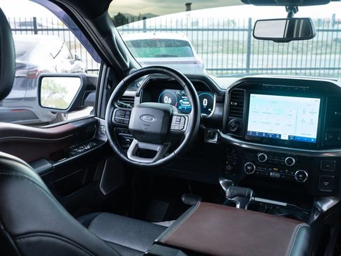 Used 2021 Ford F150 Lariat w/ Equipment Group 502A High image 19