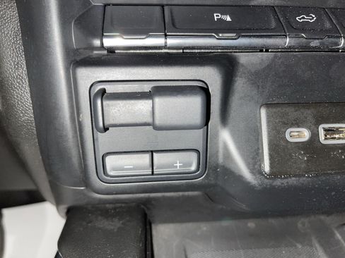 Used 2020 GMC Sierra 2500 AT4 w/ AT4 Premium Package image 30