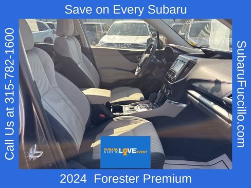 Used 2024 Subaru Forester Premium AWD/4WD image 16