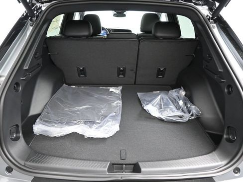 New 2026 Chevrolet Equinox EV LT w/ LPO, Blackout Package AWD/4WD image 18