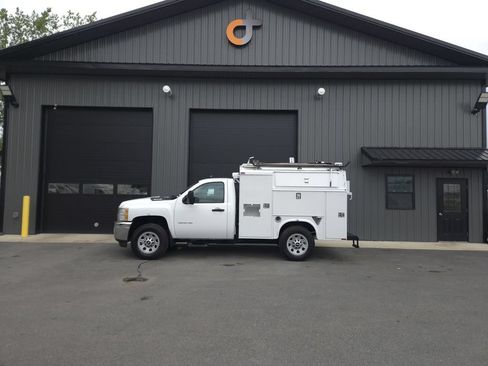 Used 2014 Chevrolet Silverado 3500 W/T AWD/4WD image 4