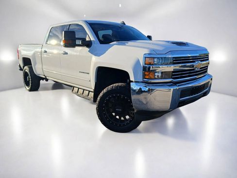 Used 2018 Chevrolet Silverado 2500 LT AWD/4WD image 1