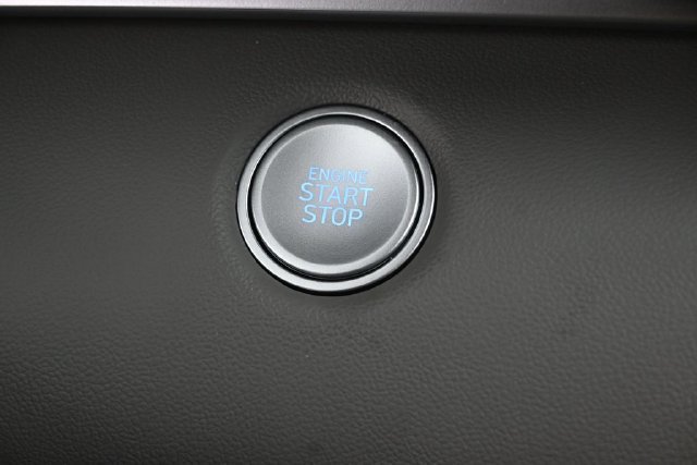 Used 2023 Hyundai Elantra SEL FWD image 22