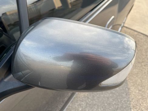 Used 2010 Honda Insight EX image 33