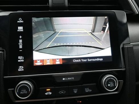 Used 2018 Honda Civic EX image 9