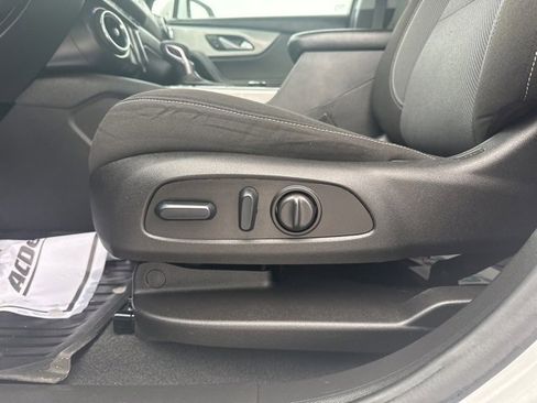 Used 2024 Chevrolet Blazer LT w/ Convenience Package image 16