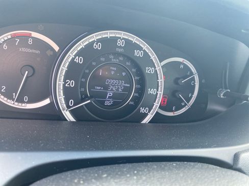 Used 2017 Honda Accord EX-L image 7