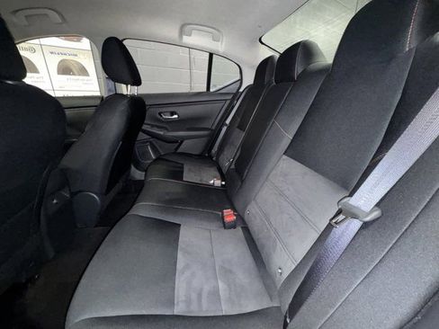 Used 2025 Nissan Sentra SR FWD image 7