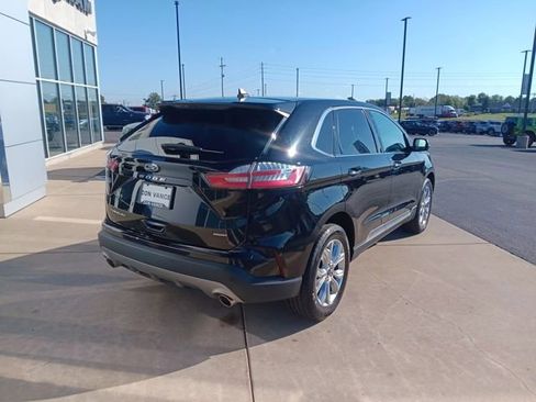Used 2024 Ford Edge Titanium image 6