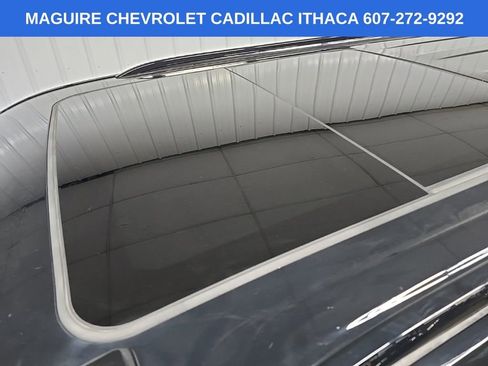 Used 2021 GMC Yukon XL AT4 w/ AT4 Premium Plus Package AWD/4WD image 12