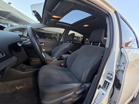 Used 2011 Toyota Prius Three w/ Solar Roof Pkg FWD image 15