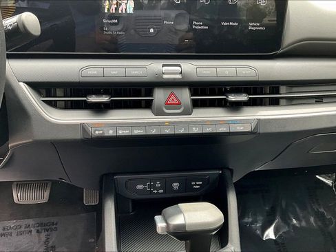 Certified 2025 Kia K4 FWD image 13