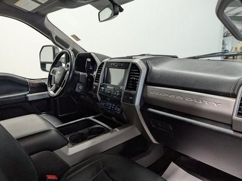 Used 2019 Ford F350 Lariat w/ Chrome Package AWD/4WD image 20