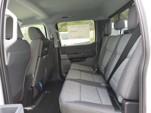 New 2026 Ford F450 XL w/ XL Chrome Package RWD image 14