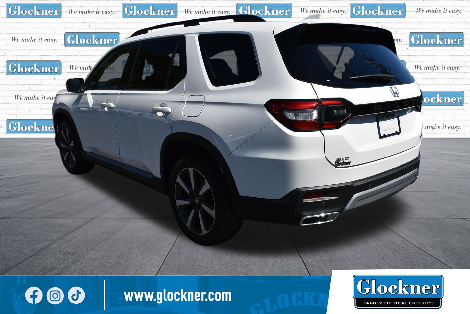 Used 2023 Honda Pilot Touring image 8