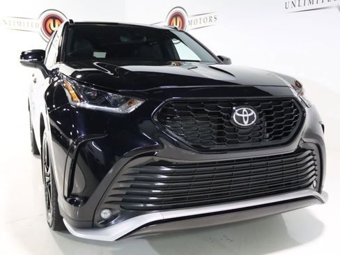 Used 2023 Toyota Highlander L image 24