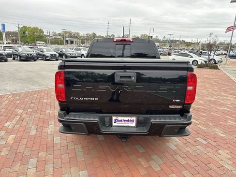 Used 2021 Chevrolet Colorado Z71 AWD/4WD image 35