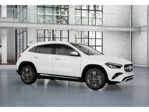 New 2025 Mercedes-Benz GLA 250 image 13