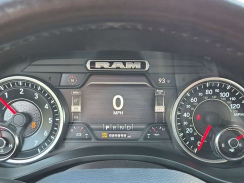 Used 2019 RAM 1500 Laramie AWD/4WD image 14