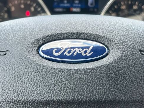 Used 2017 Ford Escape SE w/ SE Leather Comfort Package FWD image 41