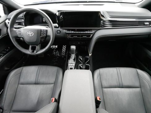 Used 2025 Toyota Camry XSE image 10