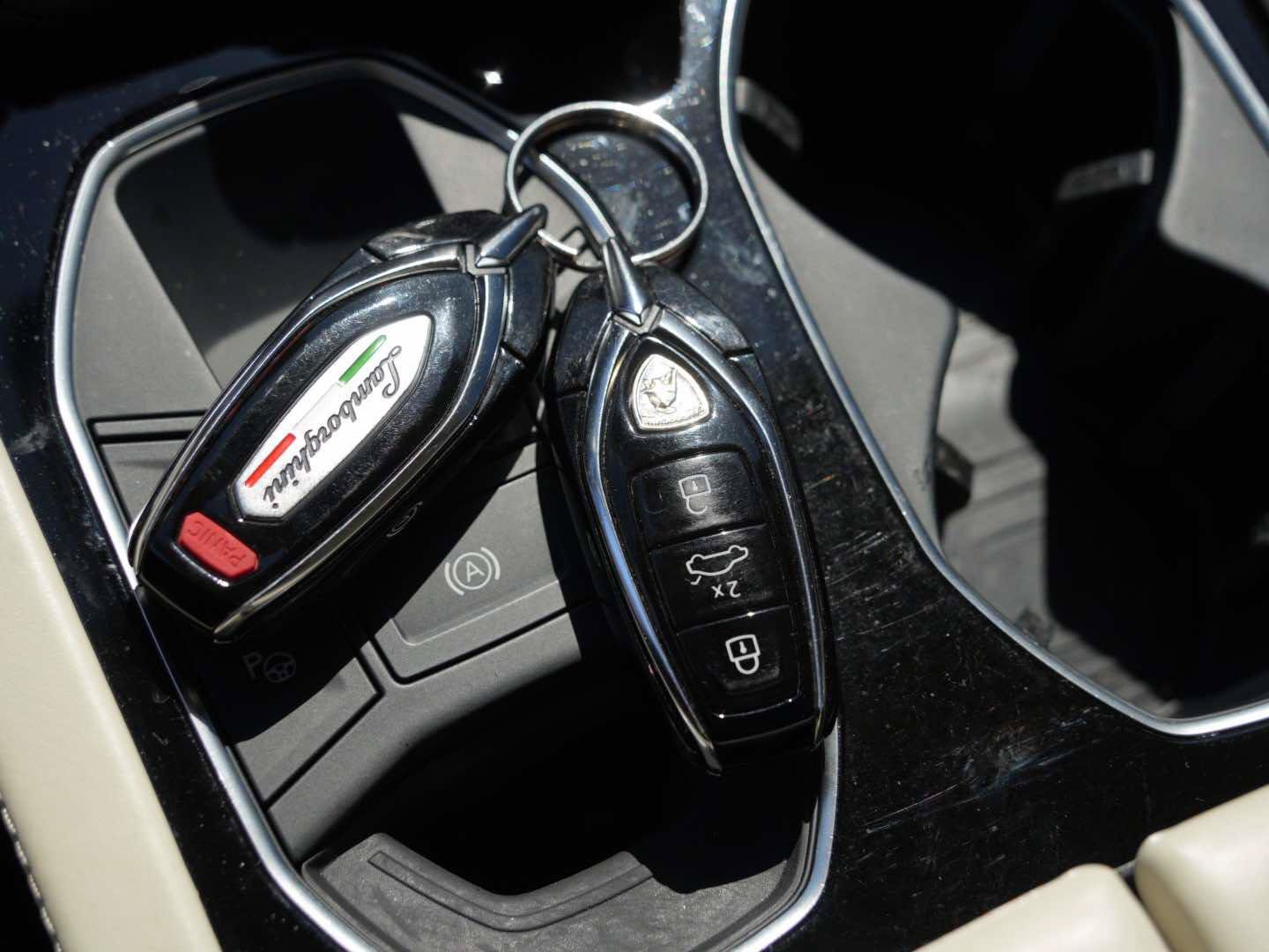 Used 2023 Lamborghini Urus S AWD/4WD image 39