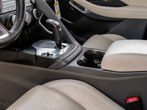 Used 2019 Jaguar E-PACE S image 27