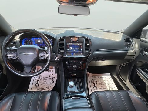 Used 2019 Chrysler 300 S RWD image 31