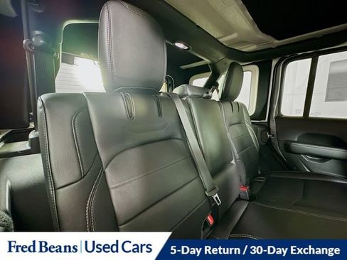 Used 2023 Jeep Wrangler Unlimited Sahara w/ Cold Weather Group image 29