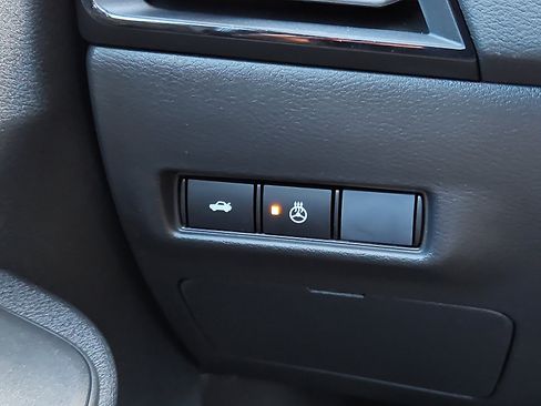 New 2026 Nissan Sentra SV w/ SV Convenience Package FWD image 17