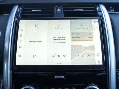 Certified 2022 Land Rover Discovery S image 23