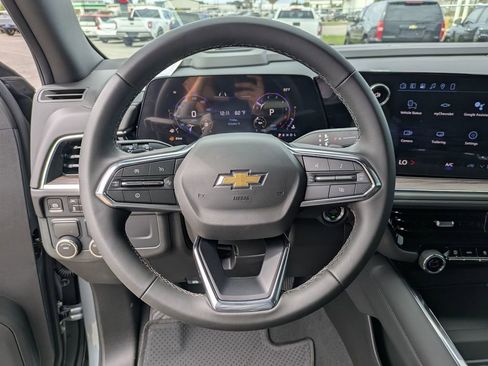 New 2026 Chevrolet Suburban LS RWD image 14