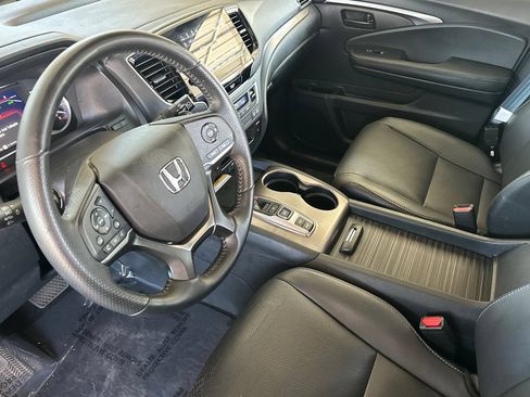 Used 2023 Honda Passport EX-L image 10
