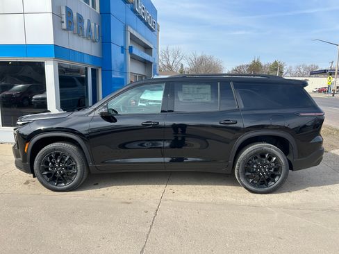 New 2026 Chevrolet Traverse LT w/ Midnight/Sport Edition AWD/4WD image 1