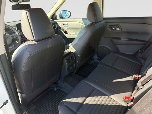 Used 2026 Nissan Rogue SV w/ Rock Creek Premium Package AWD/4WD image 15