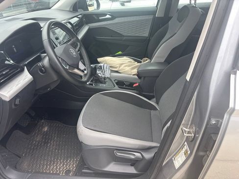 Certified 2023 Volkswagen Taos S FWD image 6