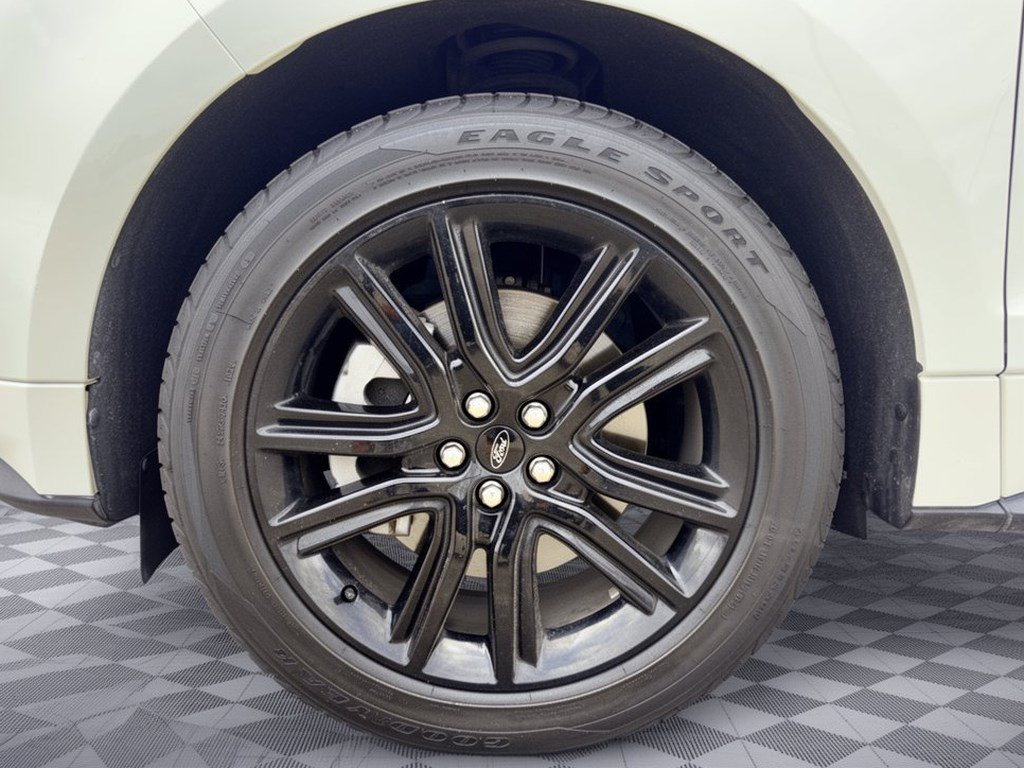Used 2021 Ford Edge ST-Line FWD image 13