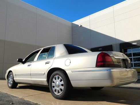 Used 2008 Mercury Grand Marquis LS image 8