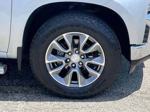 Used 2019 Chevrolet Silverado 1500 LT w/ All-Star Edition AWD/4WD image 8