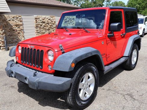 Used 2015 Jeep Wrangler Sport w/ Quick Order Package 24S AWD/4WD image 4
