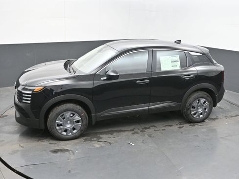 New 2026 Nissan Kicks S image 24